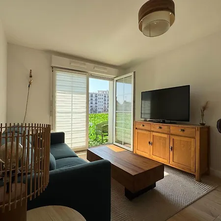 T2 Well Equipped With Balcony In *