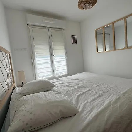 T2 Well Equipped With Balcony In * Caen