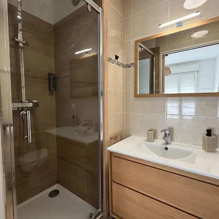 Daire T2 Well Equipped With Balcony In
