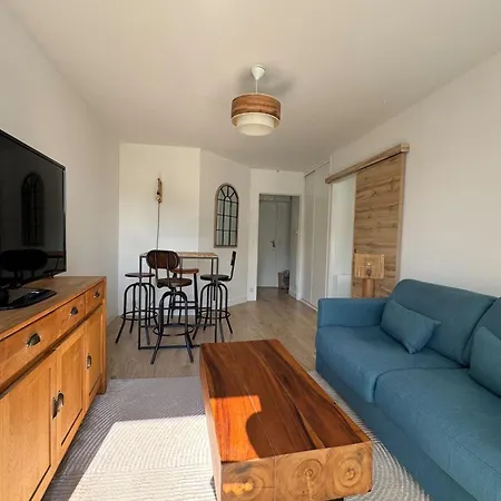 T2 Well Equipped With Balcony In * Кан